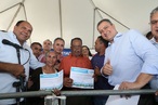 Em Conceio do Almeida, governador entregou 1.128 certificados de cadastro ambiental rural a agricultores
